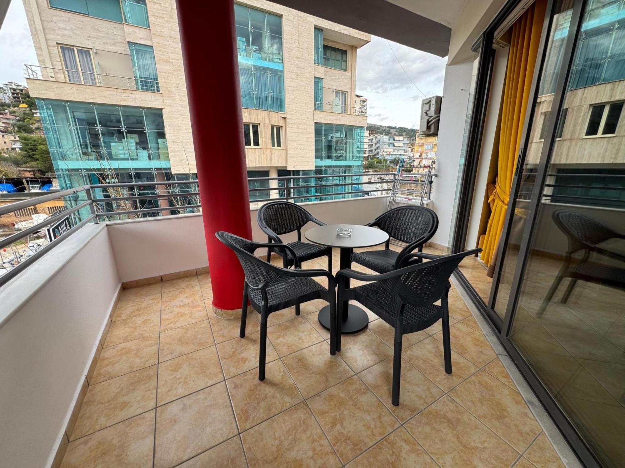 Flora Apartments Sarande Exterior photo